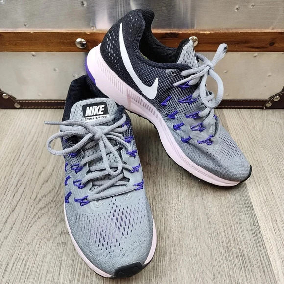 ***SOLD**** Nike Zoom Pegasus 33 Sneakers size 8 - Picture 1 of 10